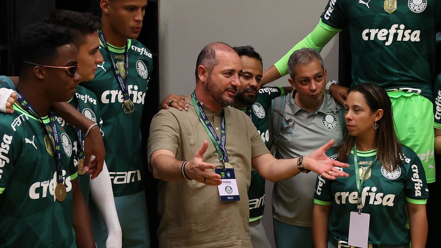 Com Caetano, CBF mira gerente do Palmeiras e integrantes de comissão do São Paulo