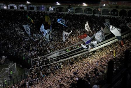 Torcida do Vasco em São Januário