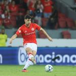 Johnny se despede do Inter para jogar pelo Real Bétis, da Espanha
