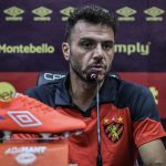 Soso tem acesso do Sport como prioridade, mas sem desprezar demais competições: ‘Em busca de todas’