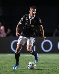 Praxedes continua no Vasco