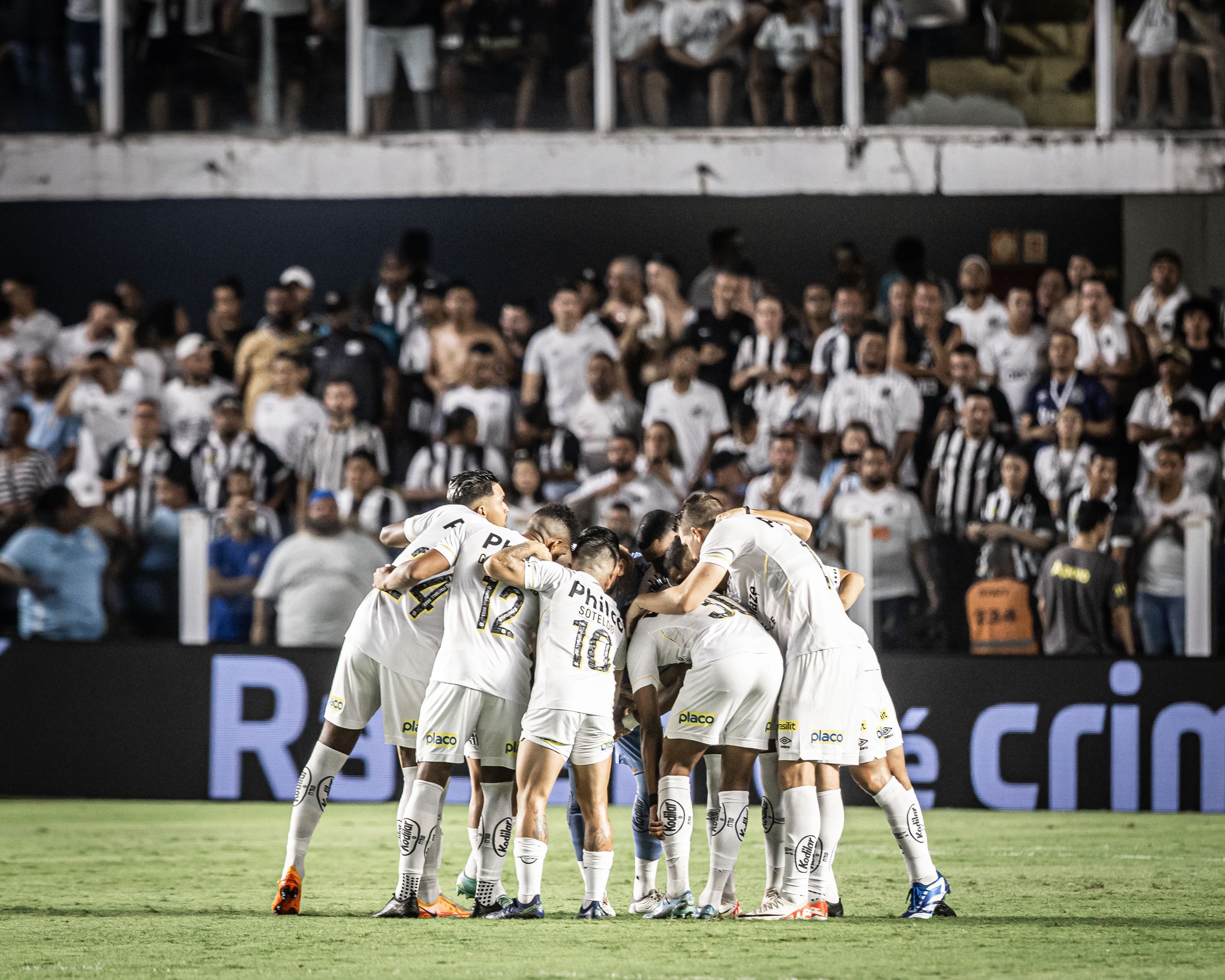 Cabe no seu time? Santos prepara “barca” de saídas após rebaixamento