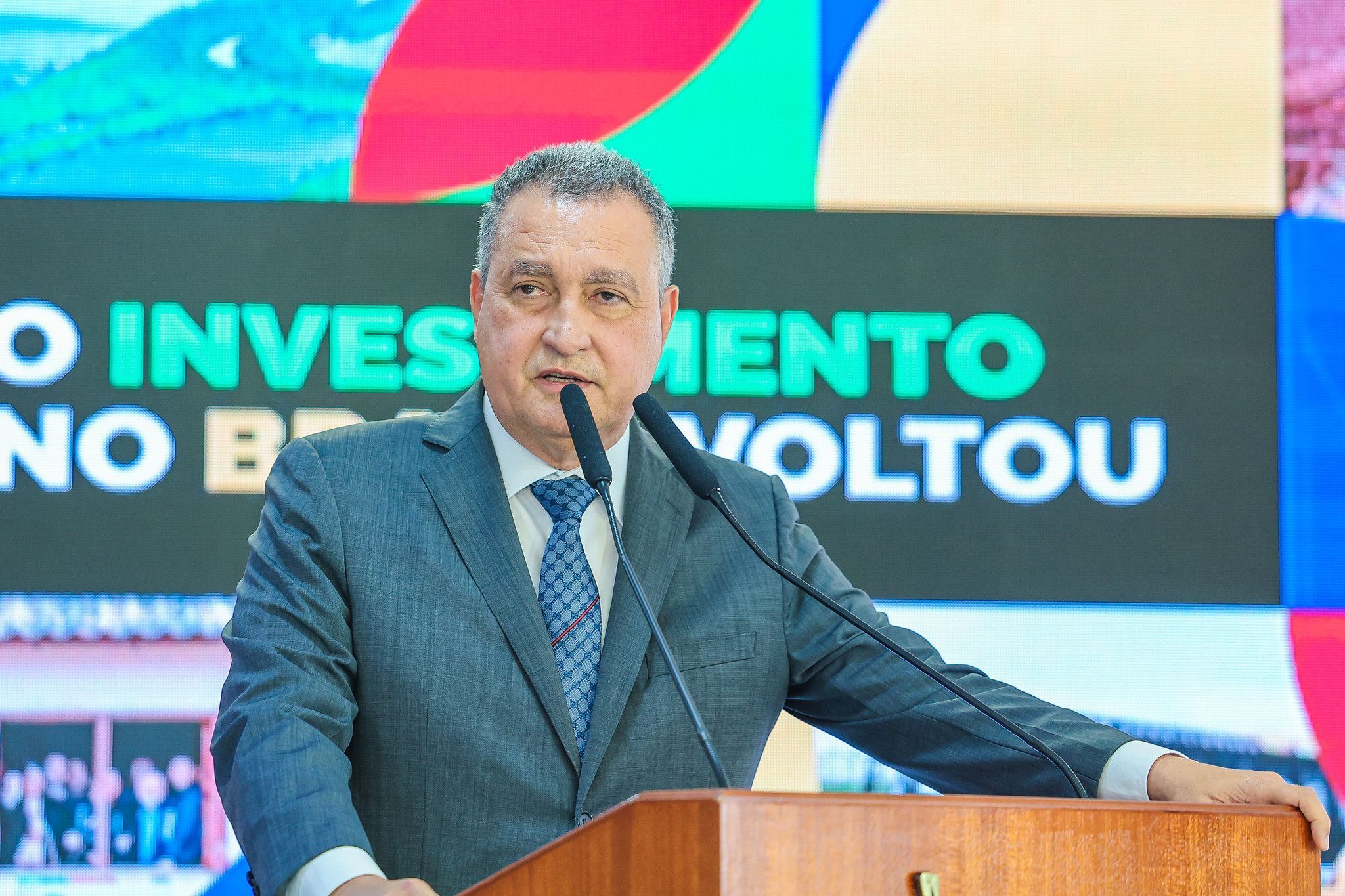 Lula pede ‘pacto de paz’ entre políticos de Alagoas para discutir afundamento em Maceió