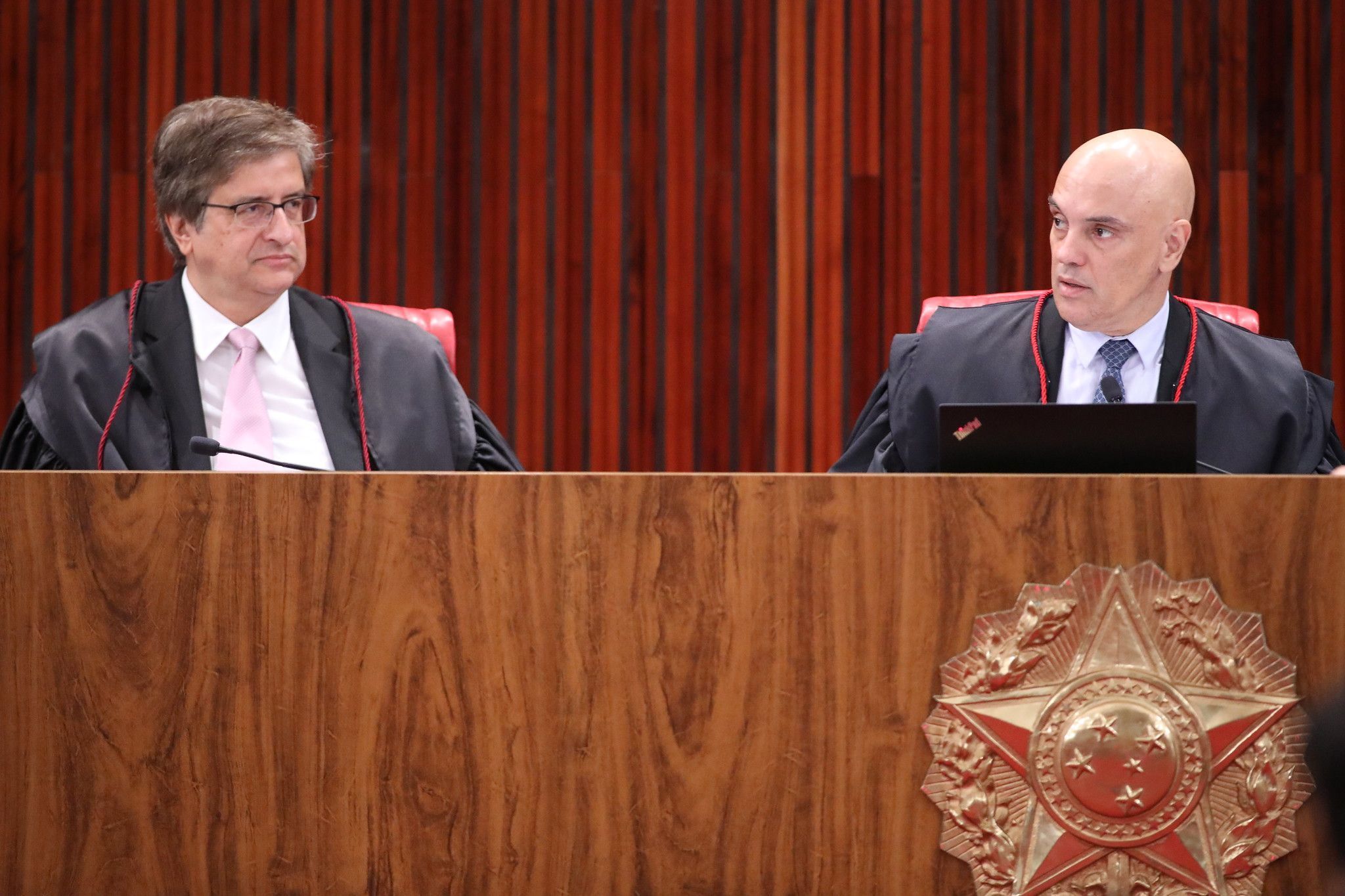 Presidente do TSE, Moraes parabeniza Gonet e deseja felicidade à frente da PGR