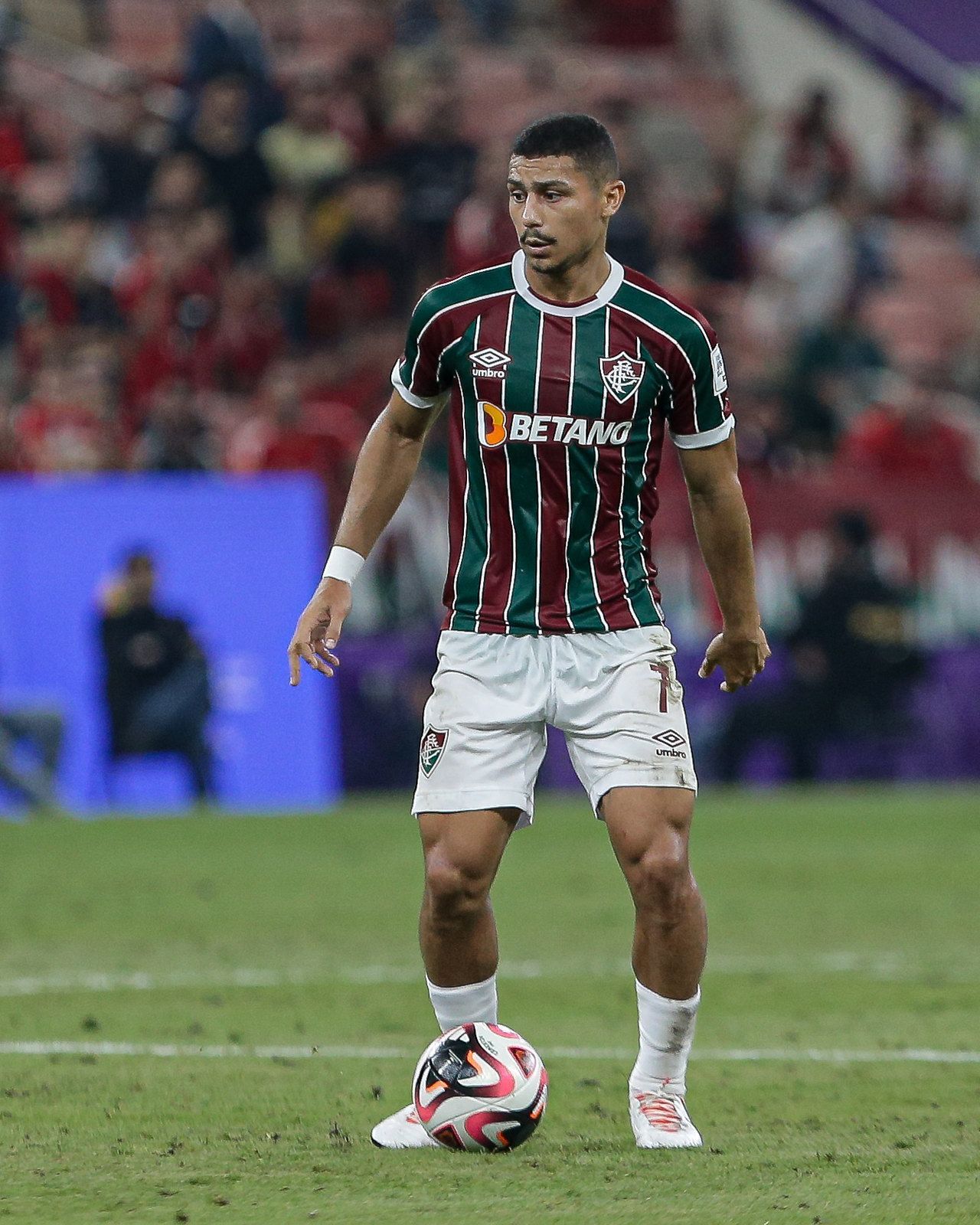 Jornal espanhol coloca André, do Fluminense, na mira do Barcelona