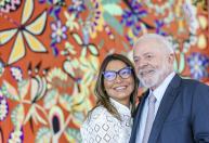 Lula confunde nome de Janja com o de Marisa Letícia durante comício em Guarulhos