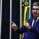 Reforma Tributária: Líder do governo defende a inclusão de armas e munições no Imposto Seletivo