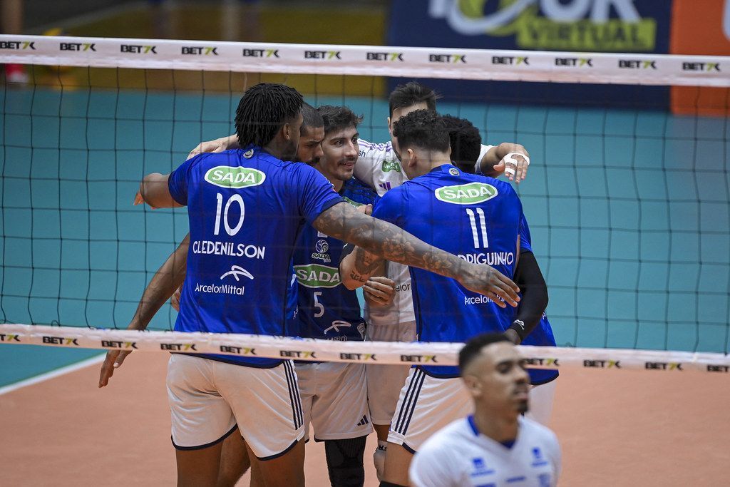 Sada Cruzeiro vence Itambé/Minas e reassume liderança da Superliga Masculina