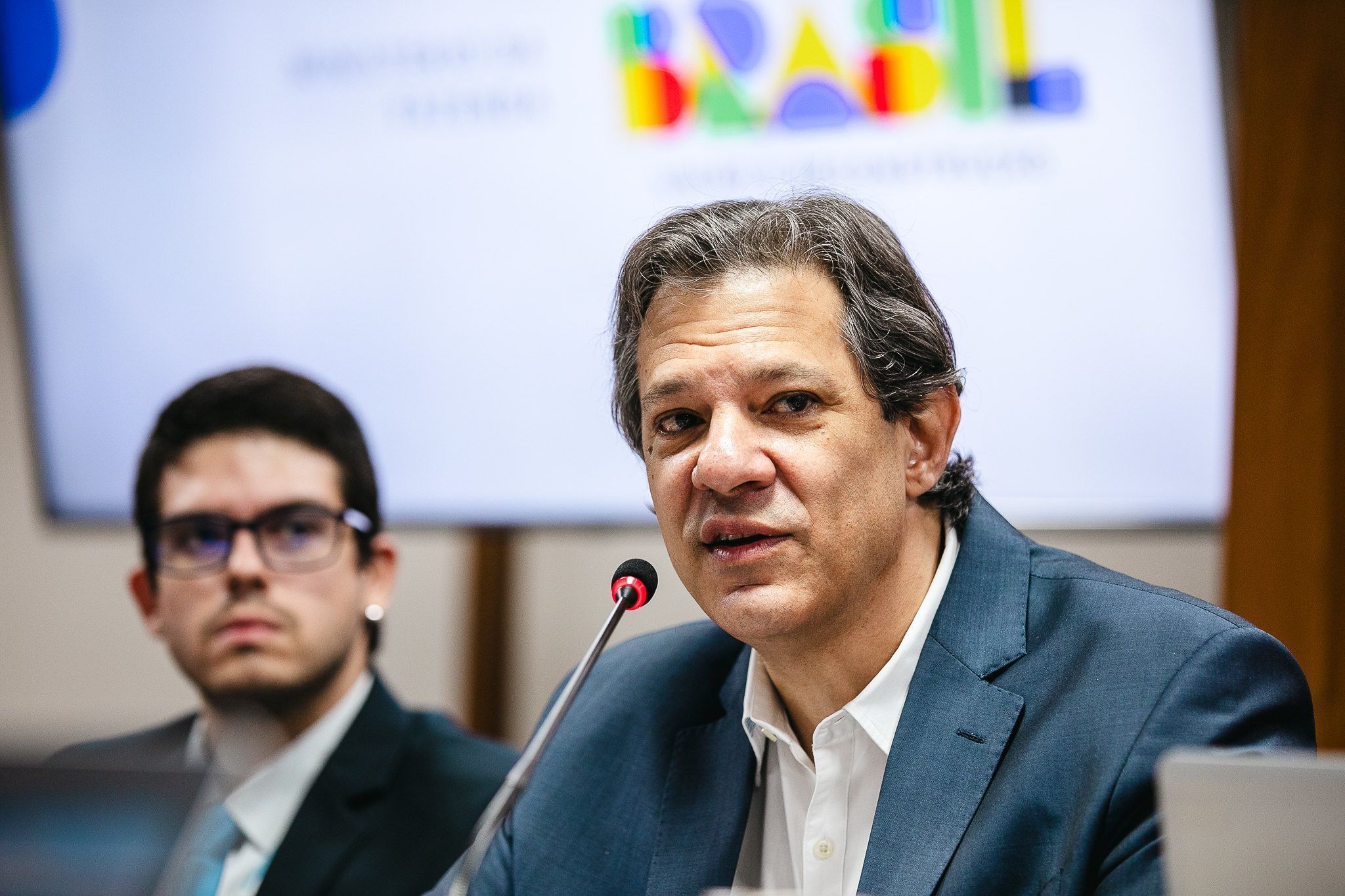 Governo anuncia reoneração gradual da folha de pagamento