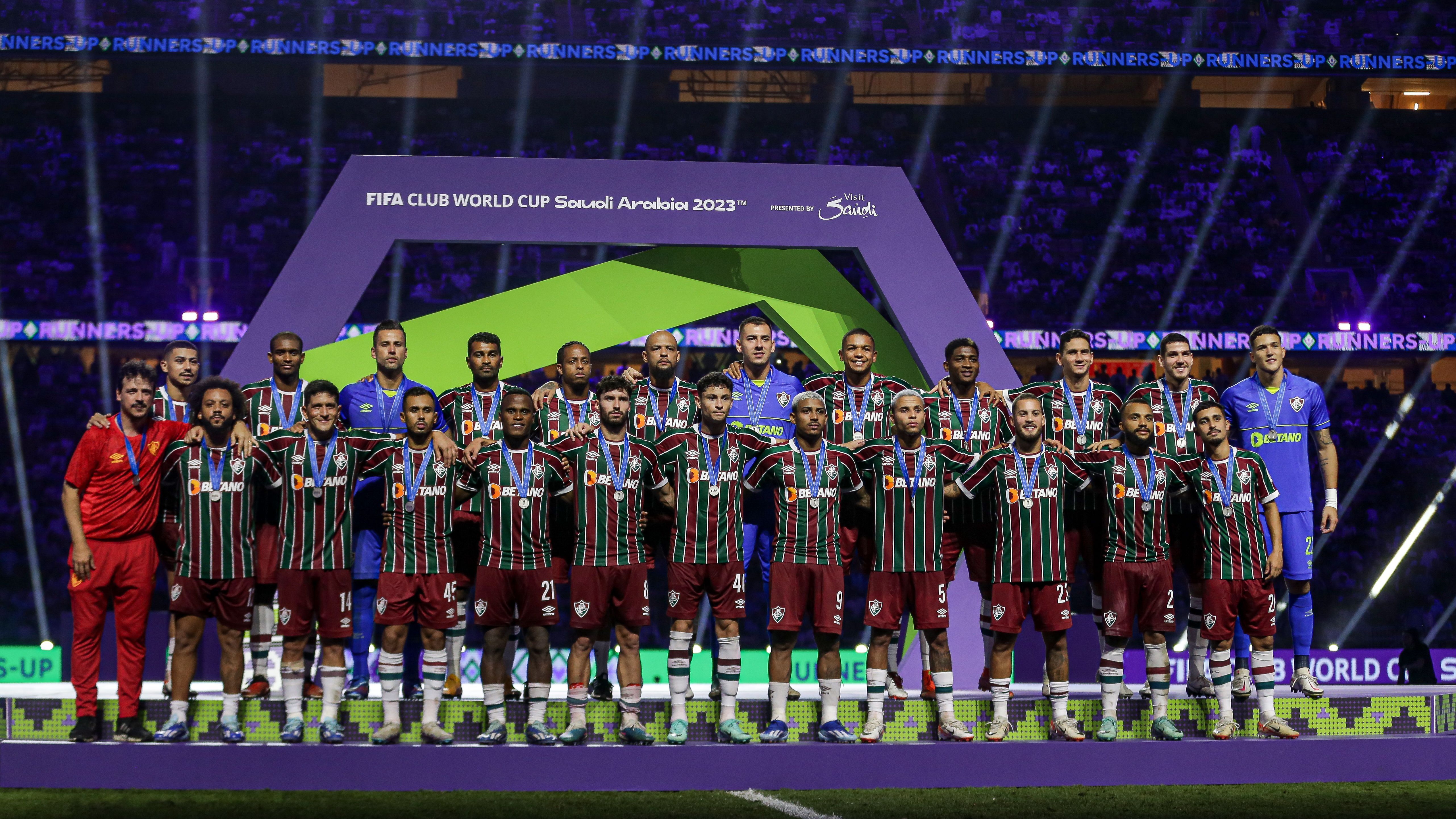 Fluminense sonha alto em 2024, mas promete manter 'pés no chão' no mercado