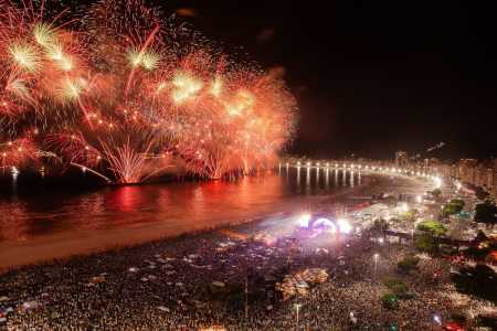Celebração do Réveillon carioca é considerada a maior do mundo pelo Guinness World Records