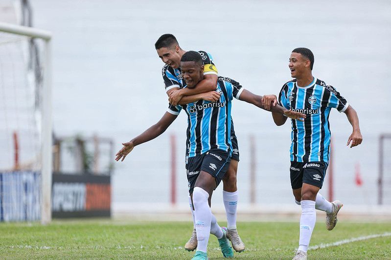 Grêmio estreia na Copinha com goleada sobre o Serra Branca