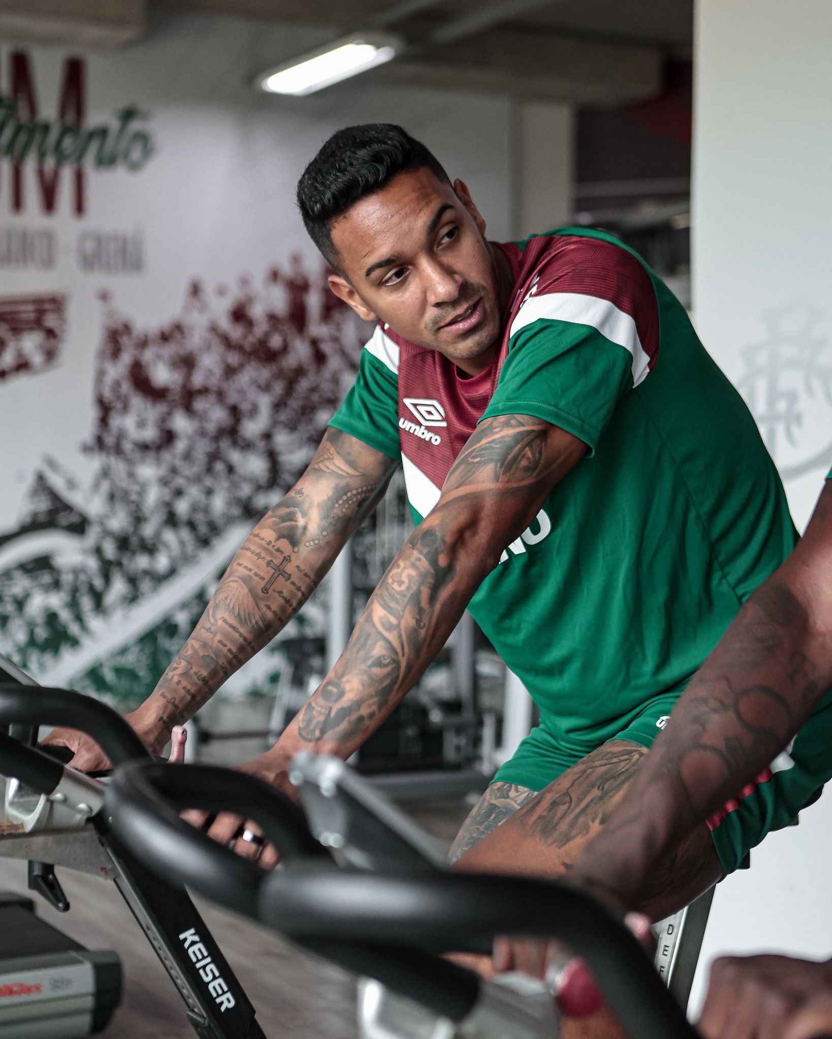 Antônio Carlos se junta ao elenco do Fluminense e deve estrear no primeiro jogo do Carioca