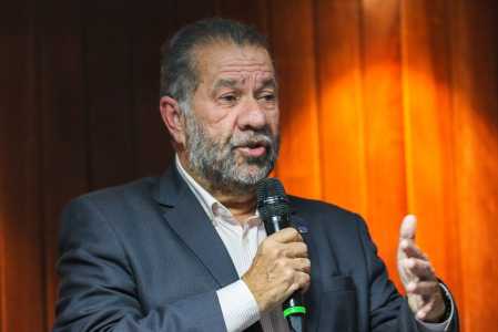 ministro Carlos Lupi