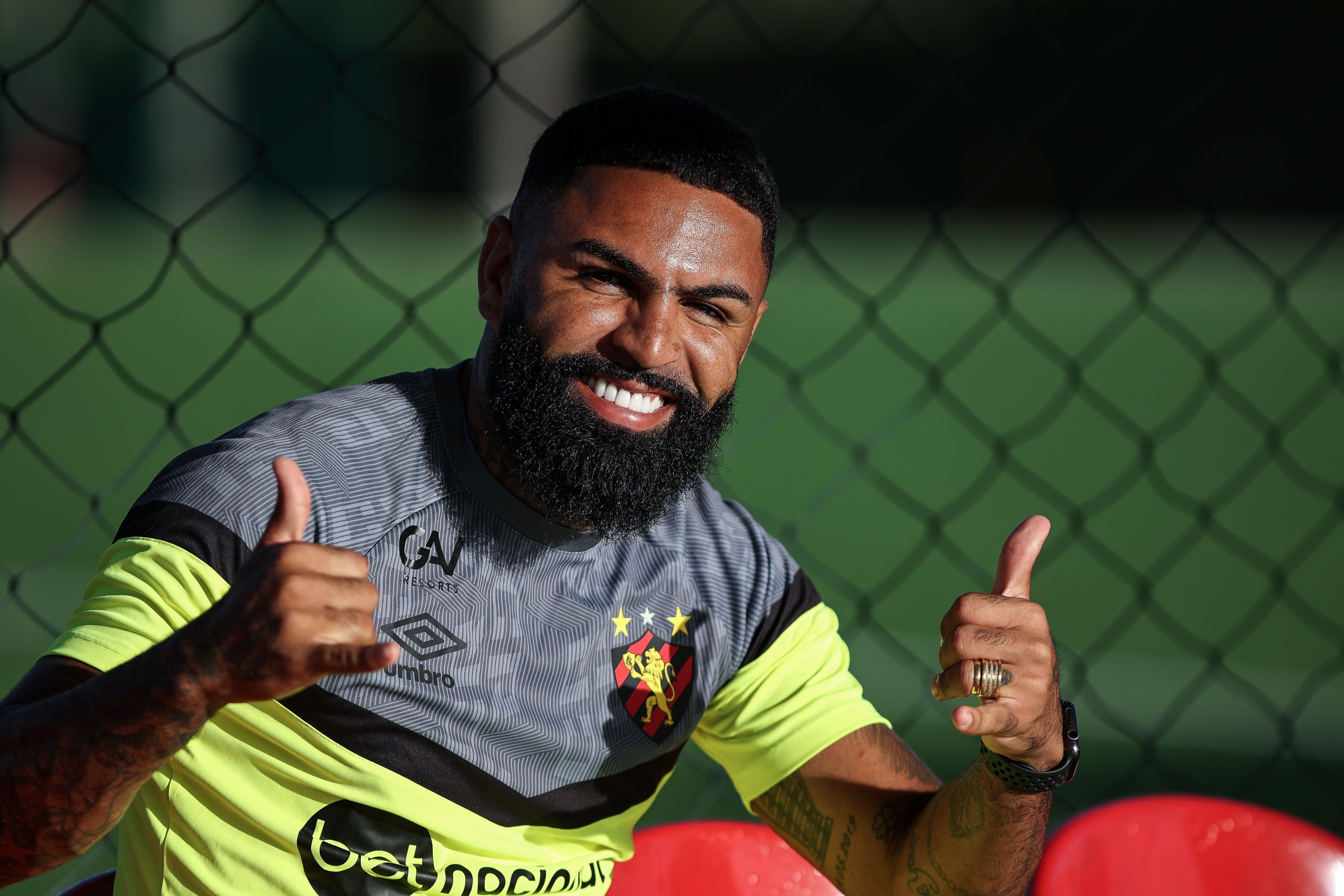 Romarinho inicia trabalhos no Sport; Castán e Alan Ruiz têm apresentação marcada
