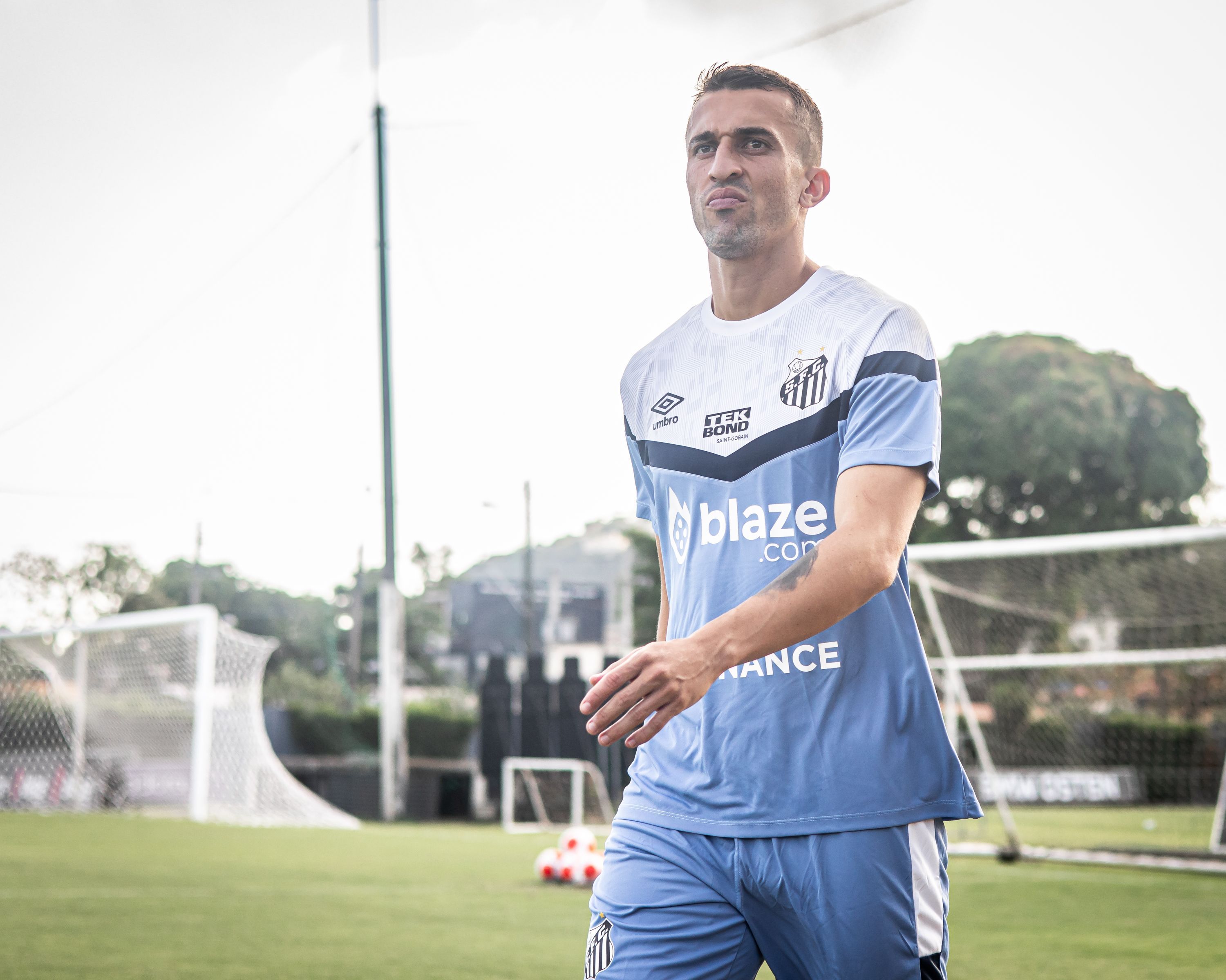 Escalação do Santos: Peixe escalado com João Schmidt para enfrentar o Novorizontino