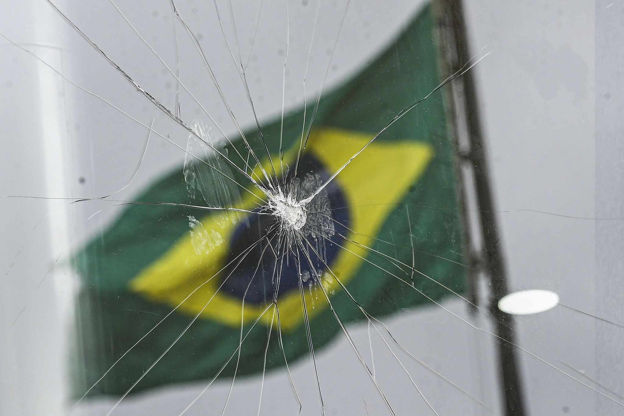 Atos antidemocráticos: STF condena mais 14 réus