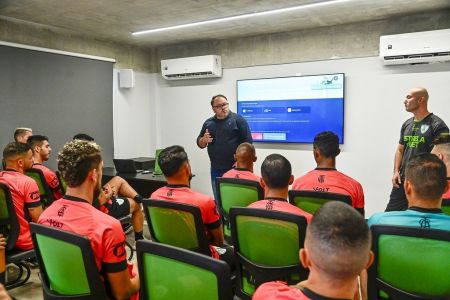 Grupo do América se reapresentou nesta