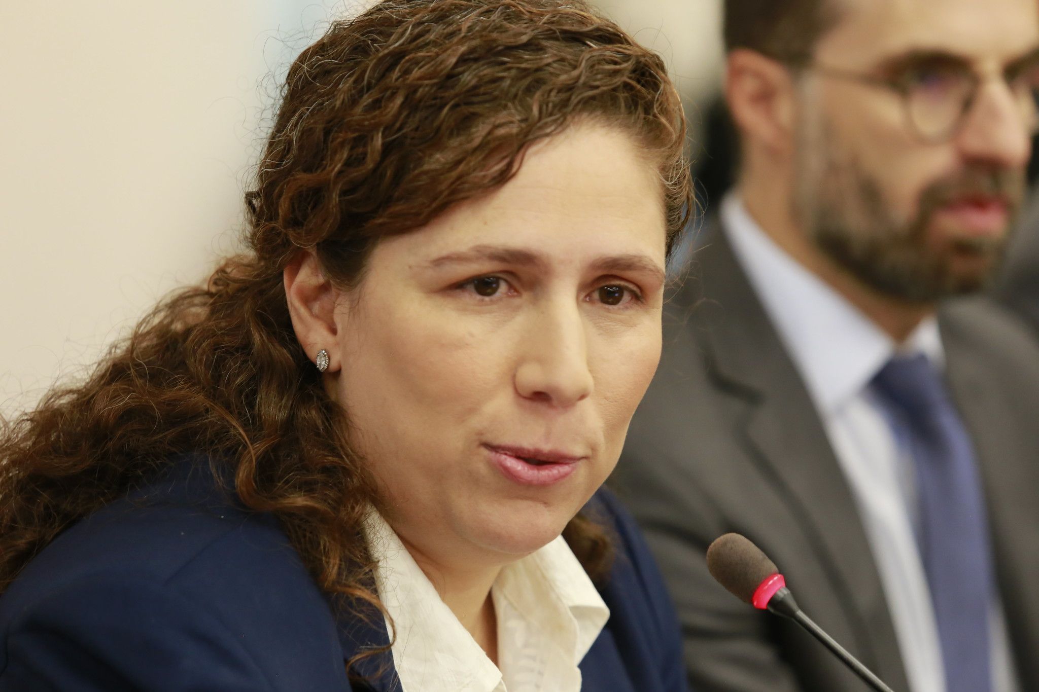 Ministra nega rombo em estatais após déficit de R$ 8 bi divulgado pelo Banco Central