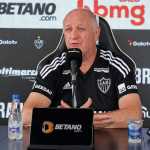 Felipão, do Atlético, admite medo de perder Caetano para a Seleção: ‘Repor é quase impossível’