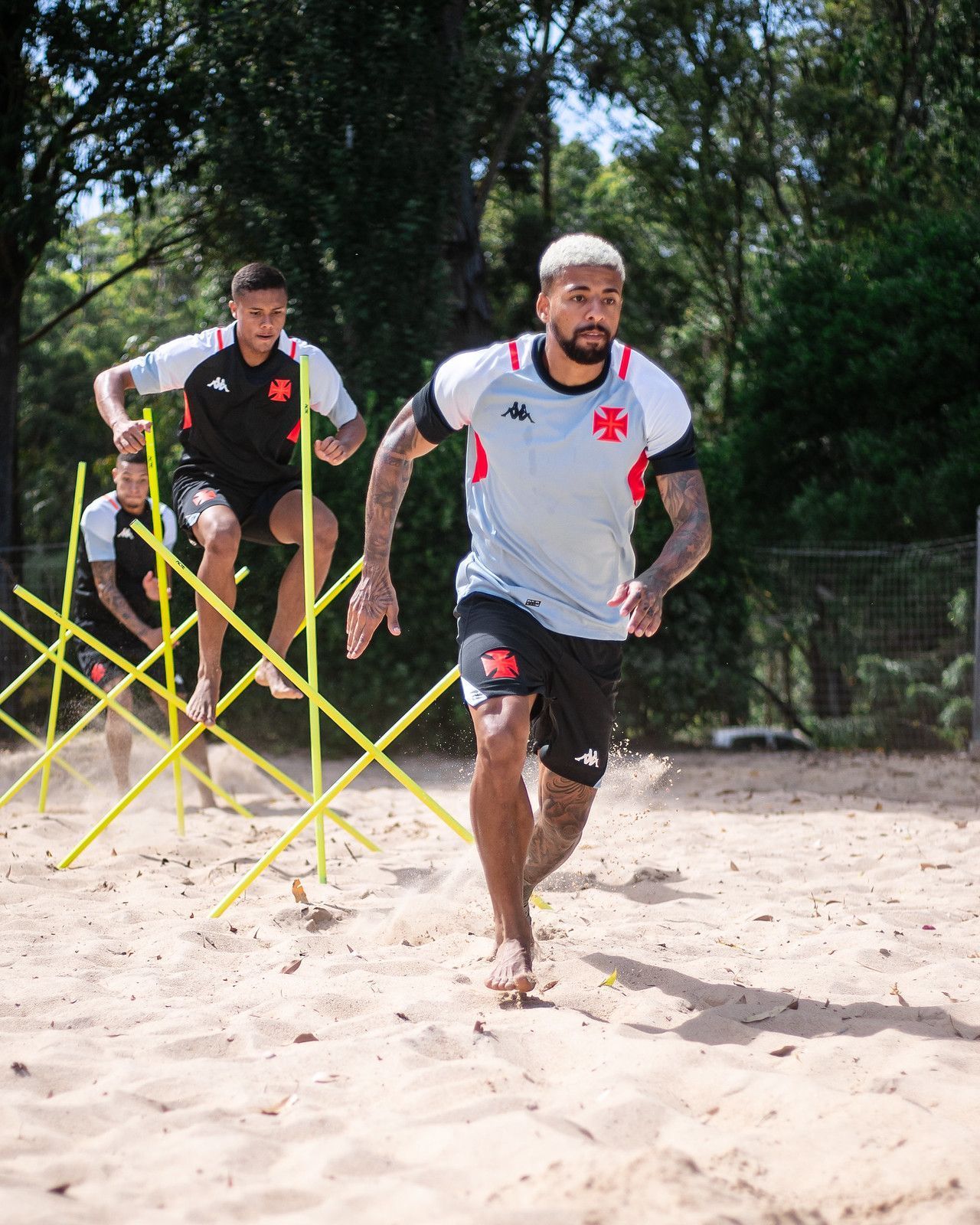 Paulinho elogia preparação do Vasco e acredita em time mais competitivo em 2024