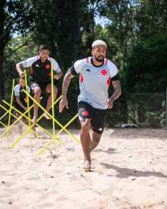 Paulinho na pré-temporada do Vasco