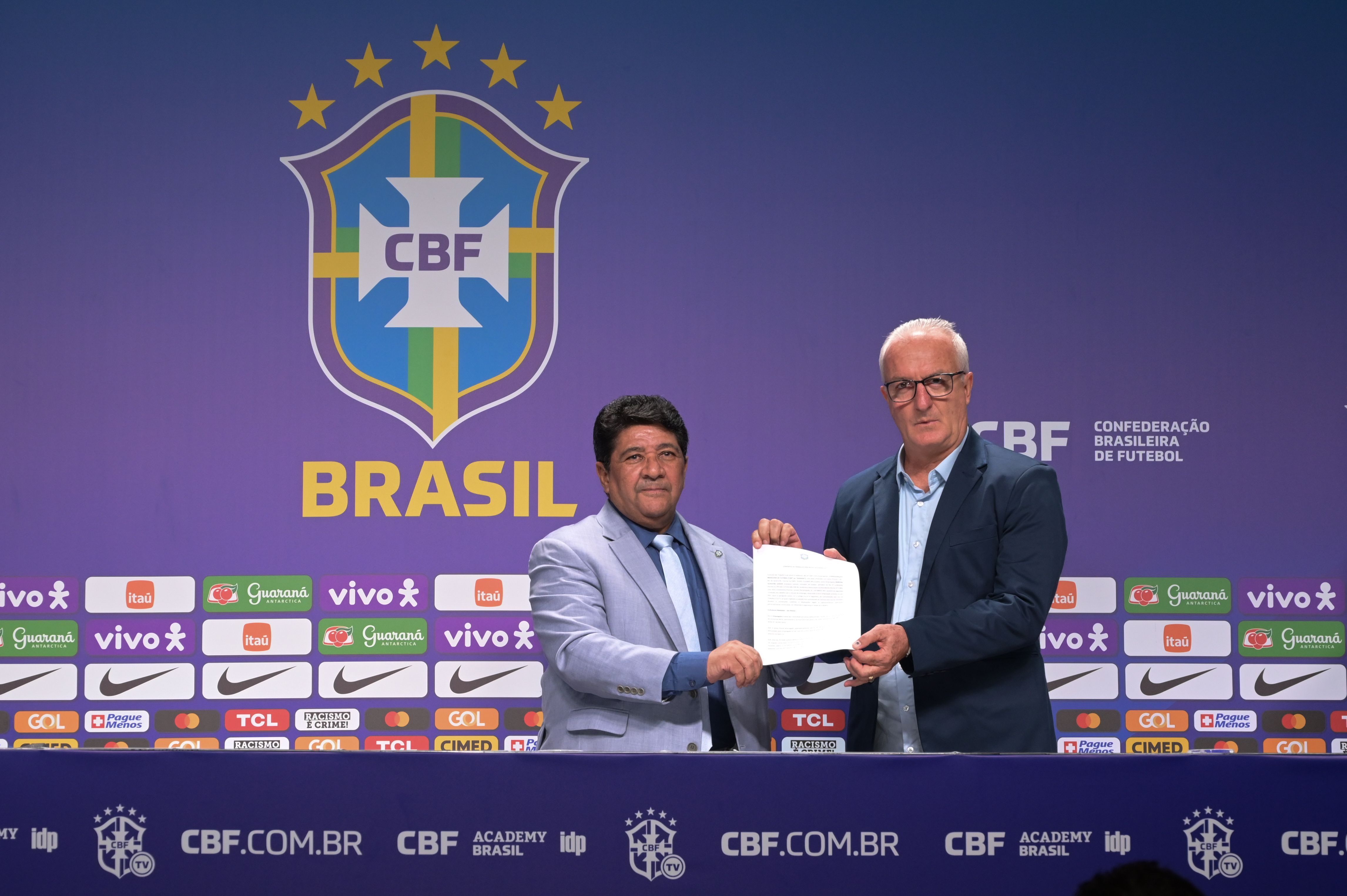 Dorival Júnior fala em minimizar erros para sua primeira convocação pela Seleção