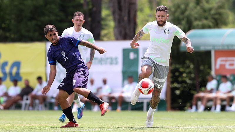 Com desfalques, Palmeiras goleia em primeiro jogo-treino da pré-temporada