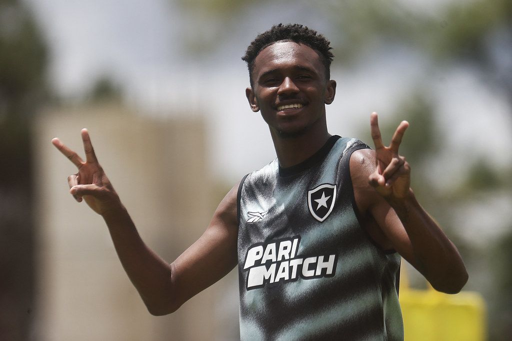 Com reforços, Botafogo divulga relacionados para estreia no Campeonato Carioca