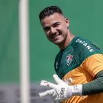 Felipe Alves reencontra Fernando Diniz, no Fluminense, e vê 'chance de ouro' no clube