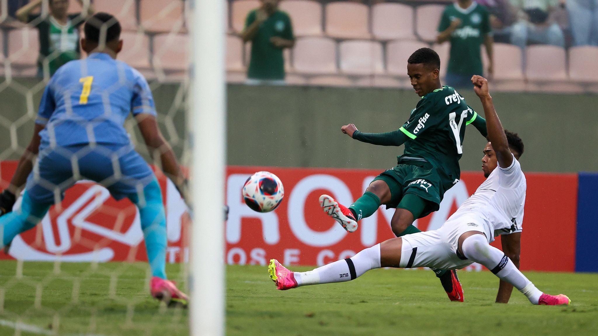 Palmeiras vence Sport de virada e segue em busca do tri da Copinha