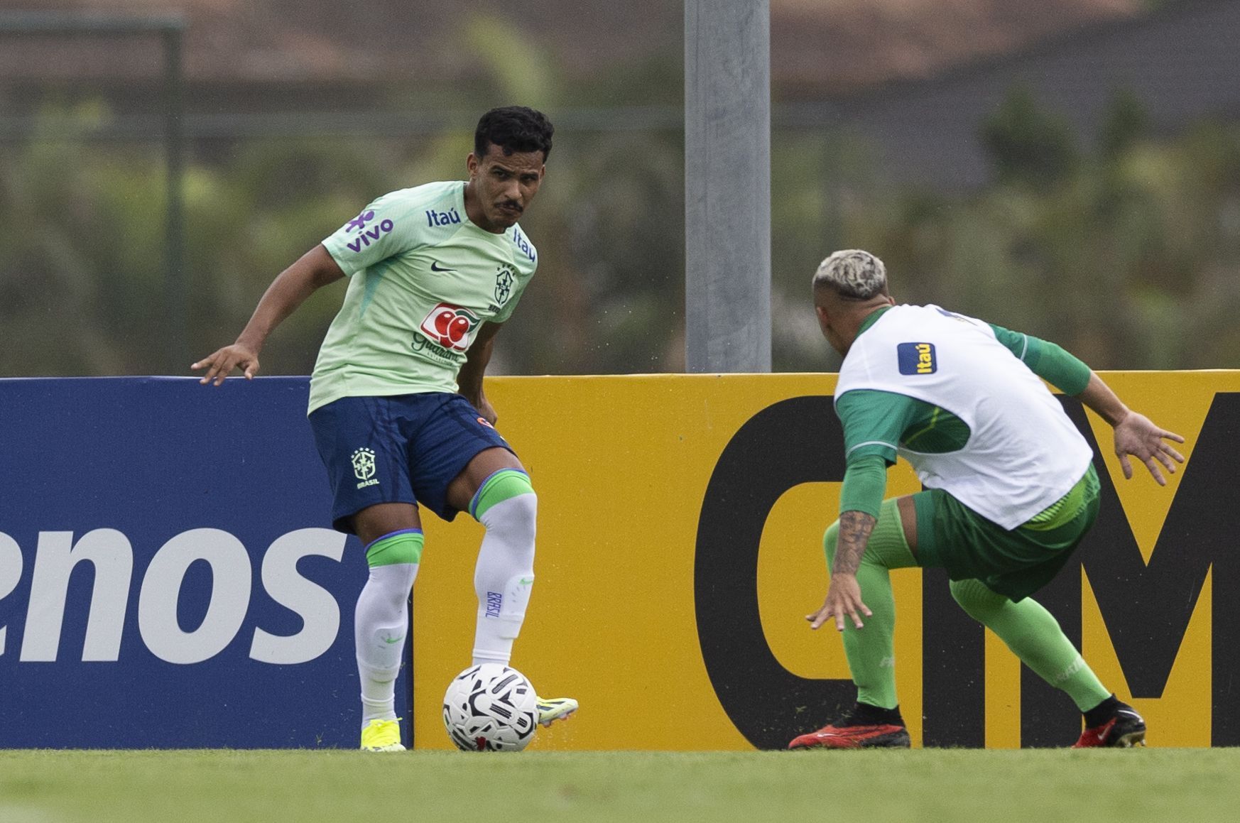 Lateral do Cruzeiro deve começar Pré-Olímpico como titular da Seleção Sub-23