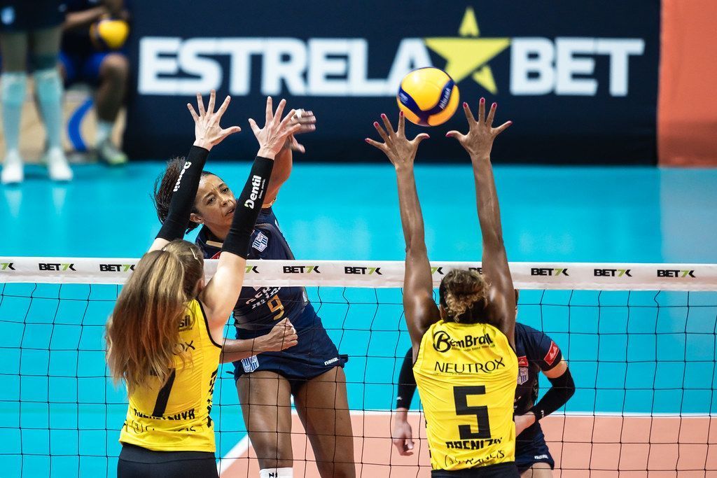 Minas e Praia vão disputar final da Superliga Feminina pela 5ª vez seguida