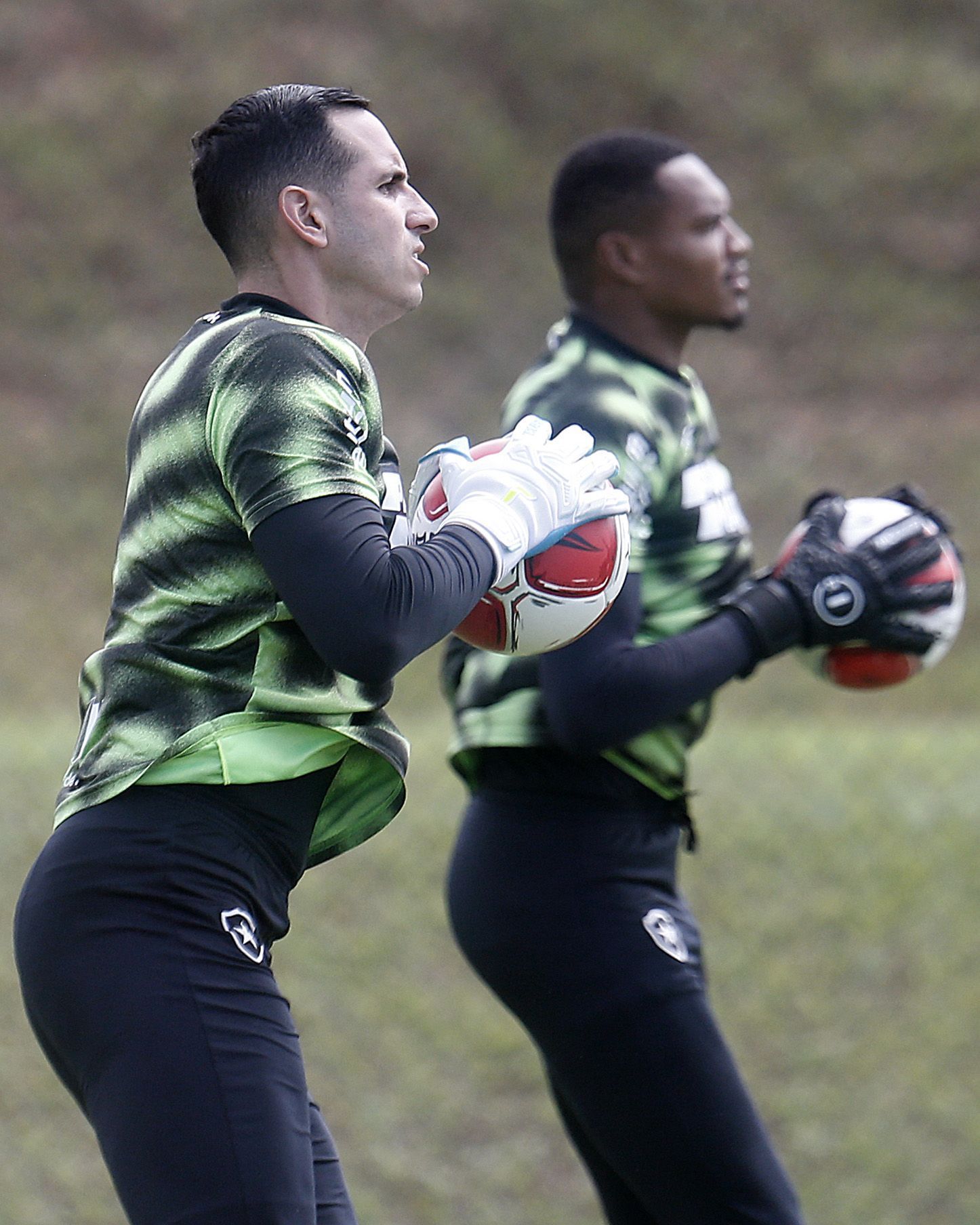 Jefferson elogia John, mas vê Gatito na frente pela titularidade do Botafogo