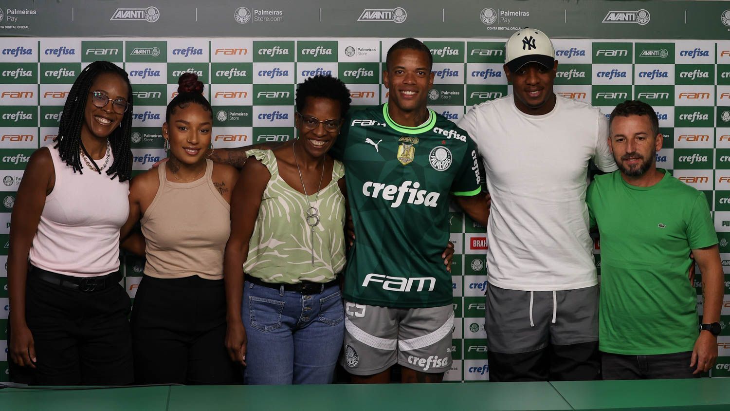 Apresentado, Caio Paulista explica troca do São Paulo pelo Palmeiras