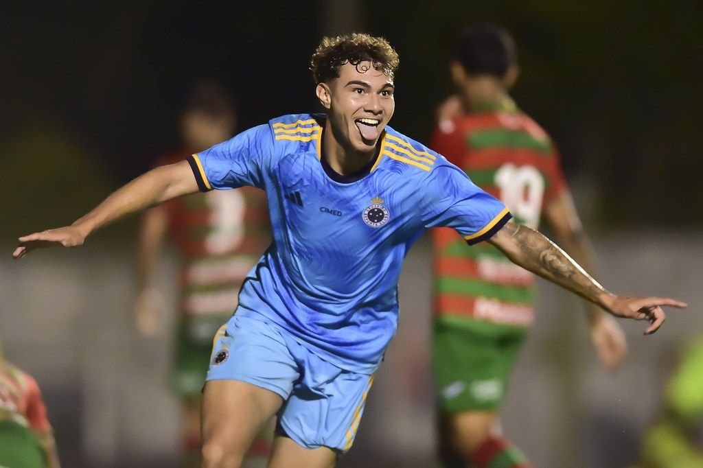 Cruzeiro vence a Portuguesa e avança às oitavas de final da Copinha