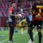 Soso avalia goleada sofrida pelo Sport: 'Não associo ao esquema com três zagueiros'