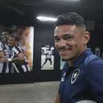 Botafogo escalado com novidades para estreia do Carioca contra o Madureira; veja