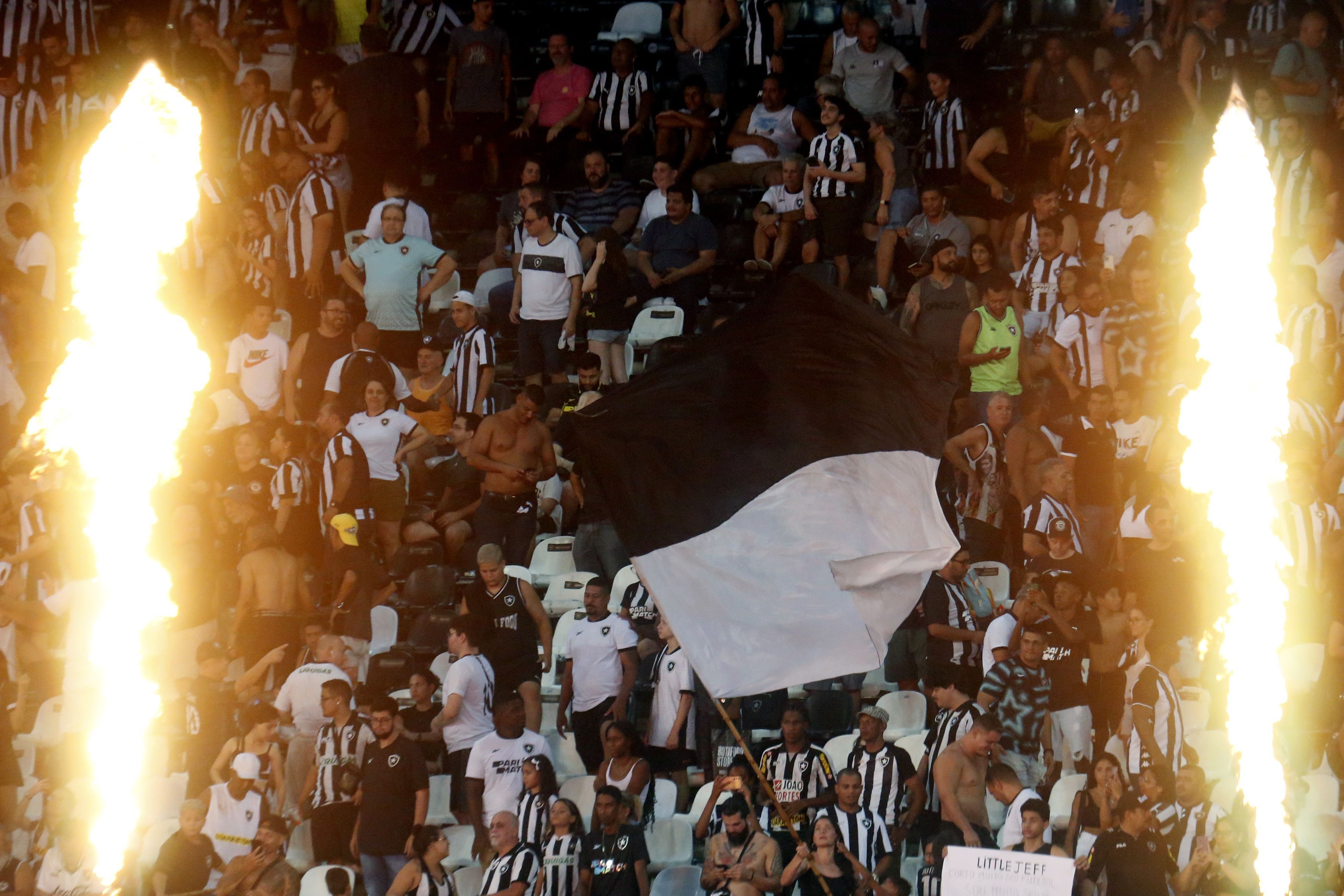 Botafogo abre venda de ingressos para jogo da Libertadores; saiba como comprar