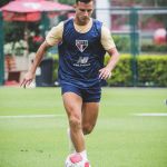 Imprensa argentina coloca meia do São Paulo na mira do Boca Juniors e revela valores
