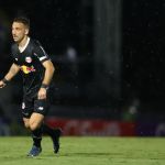Técnico do Bragantino comenta futuro de Léo Ortiz, alvo do Flamengo: 'Está conosco'