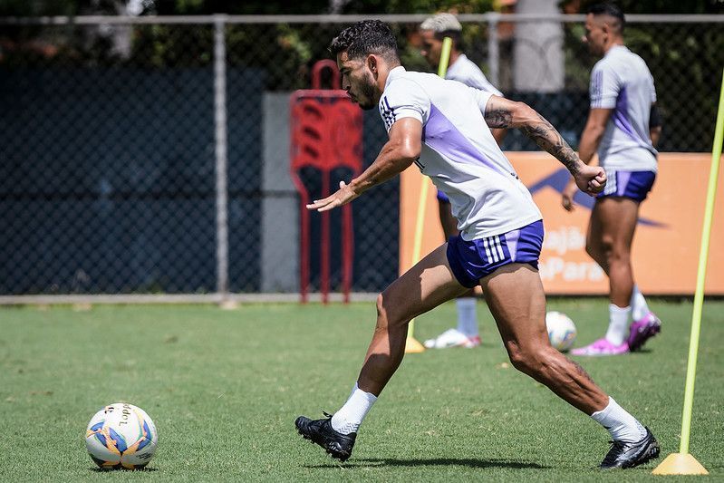 Lateral revela como Cruzeiro vai encarar Atlético no clássico