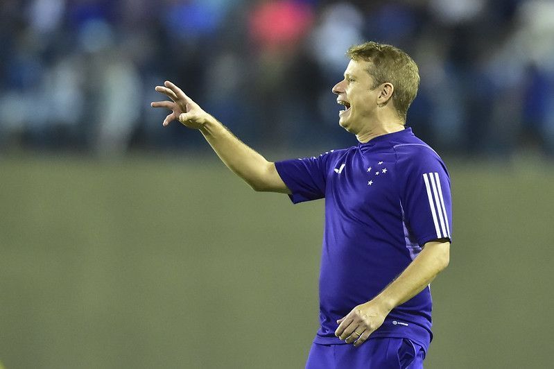 Seabra vai deixar o Cruzeiro? Treinador é questionado após classificação à final