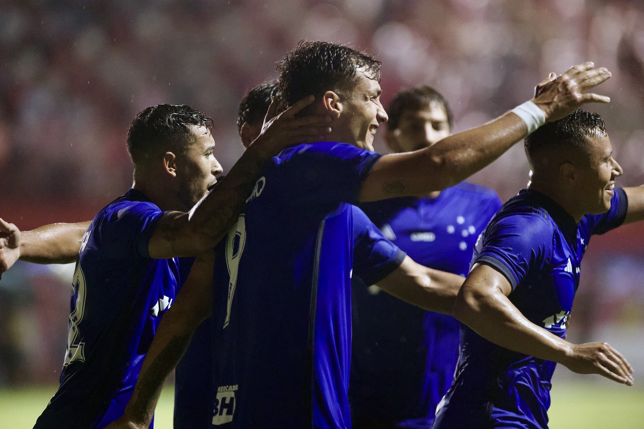 Ronaldo reage à primeira vitória do Cruzeiro na temporada