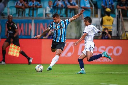 Grêmio recebe o São José na Arena, em Porto Alegre