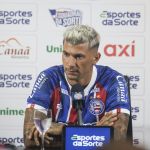 Cuesta admite que precisa melhorar parte física antes de estrear pelo Bahia: 'Vou me adaptar'