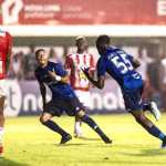 Atacante comemora primeiro gol pelo Cruzeiro e faz dedicatória emocionada à mãe