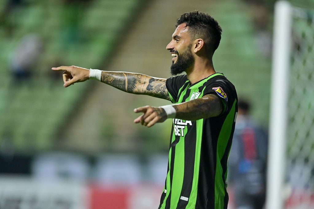 Após cinco gols na estreia, Mastriani comenta possível saída do América