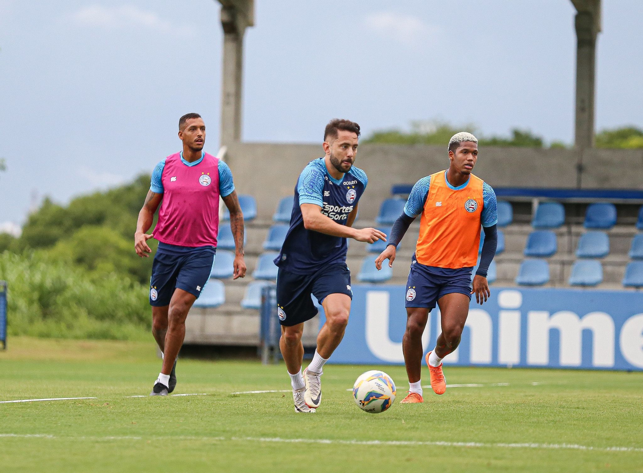 Confira os 26 relacionados do Bahia para o duelo deste sábado pelo Baianão