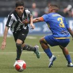 Após estreia pelo Botafogo, Savarino admite que precisa melhor parte física